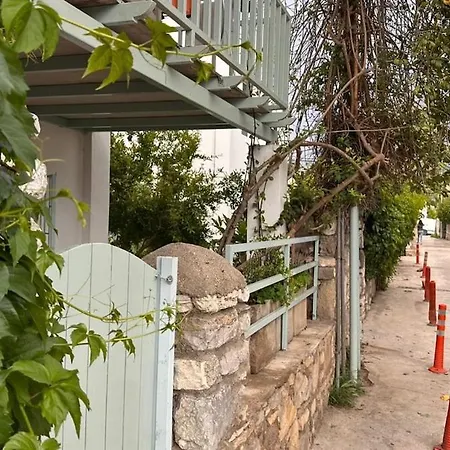 Duplex For 4 People In Center