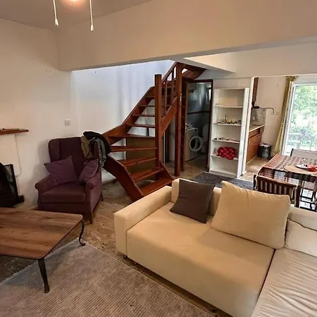 Διαμέρισμα Duplex For 4 People In Center *