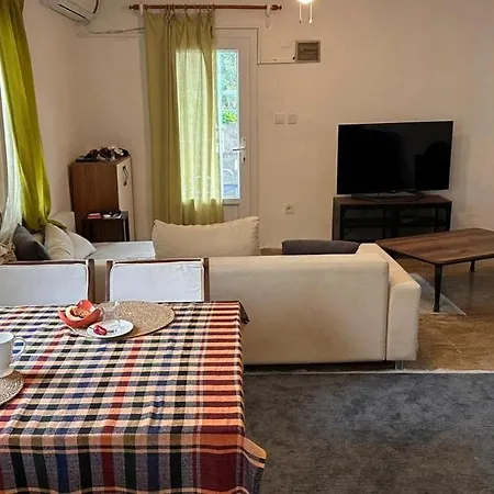 Διαμέρισμα Duplex For 4 People In Center *